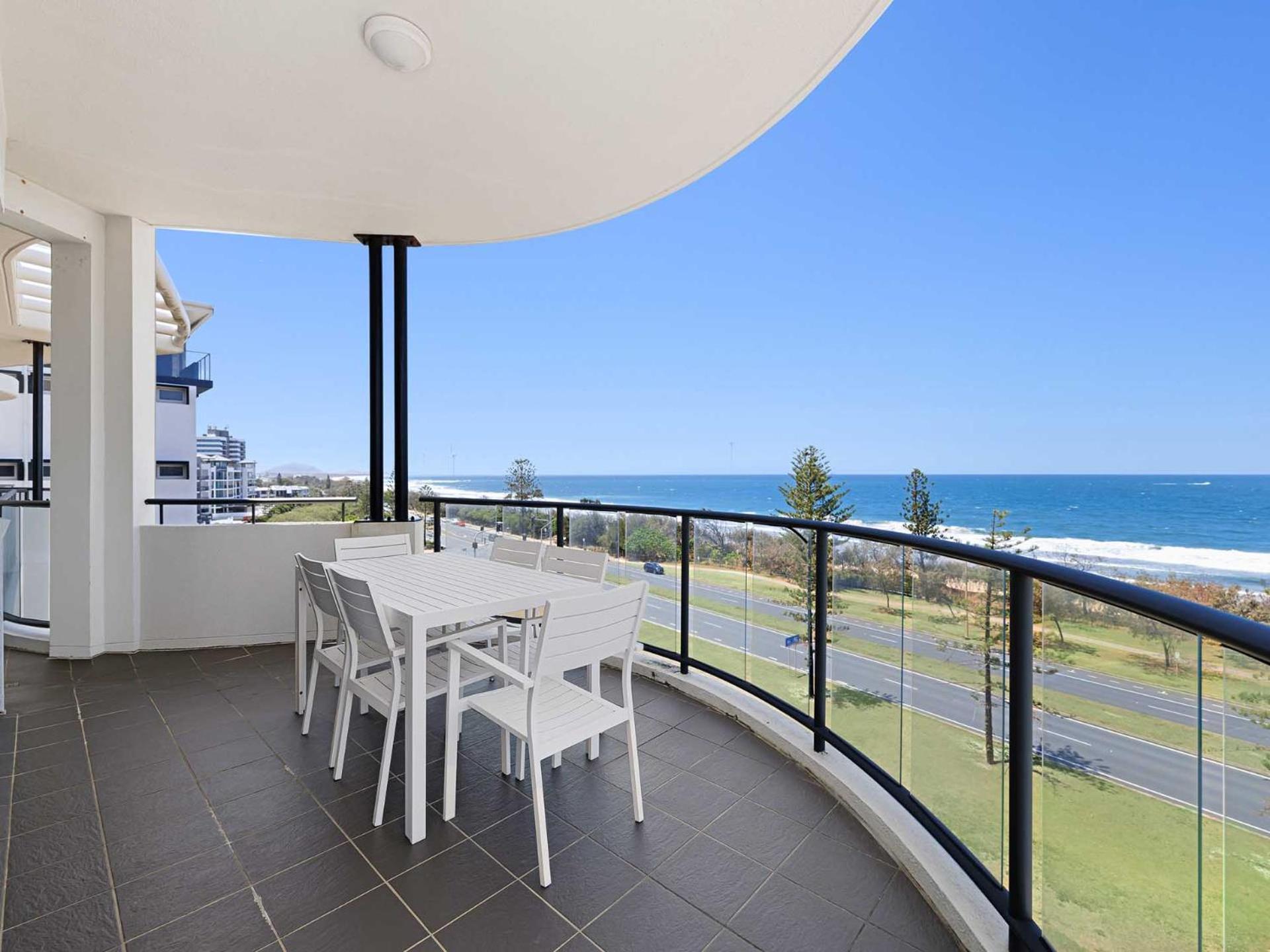 Meridian Alex Beach Apartments Alexandra Headland Buitenkant foto