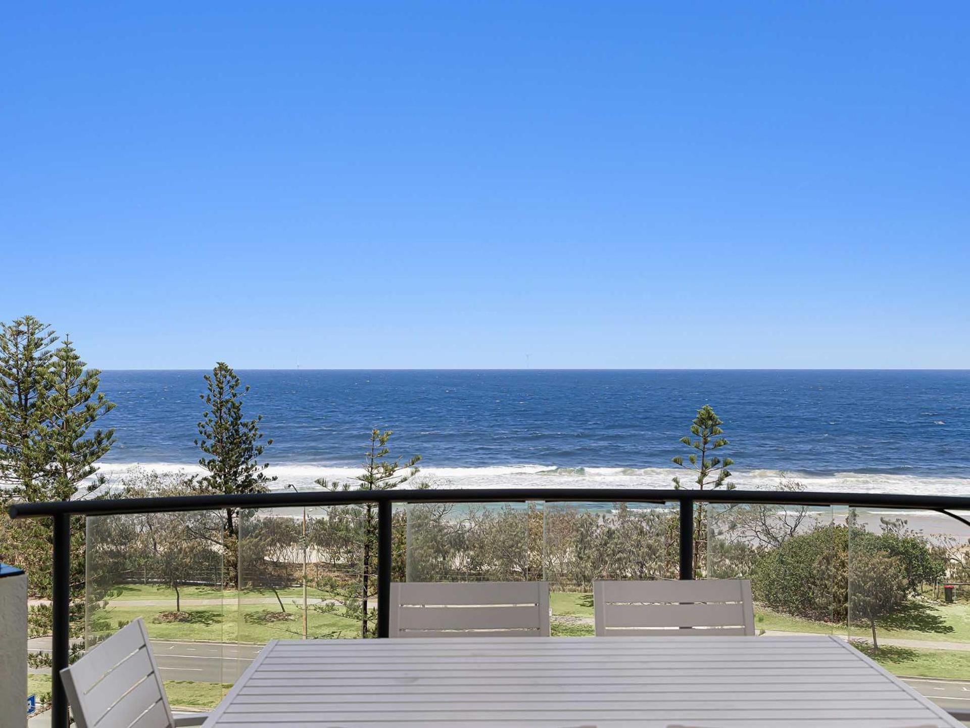Meridian Alex Beach Apartments Alexandra Headland Buitenkant foto