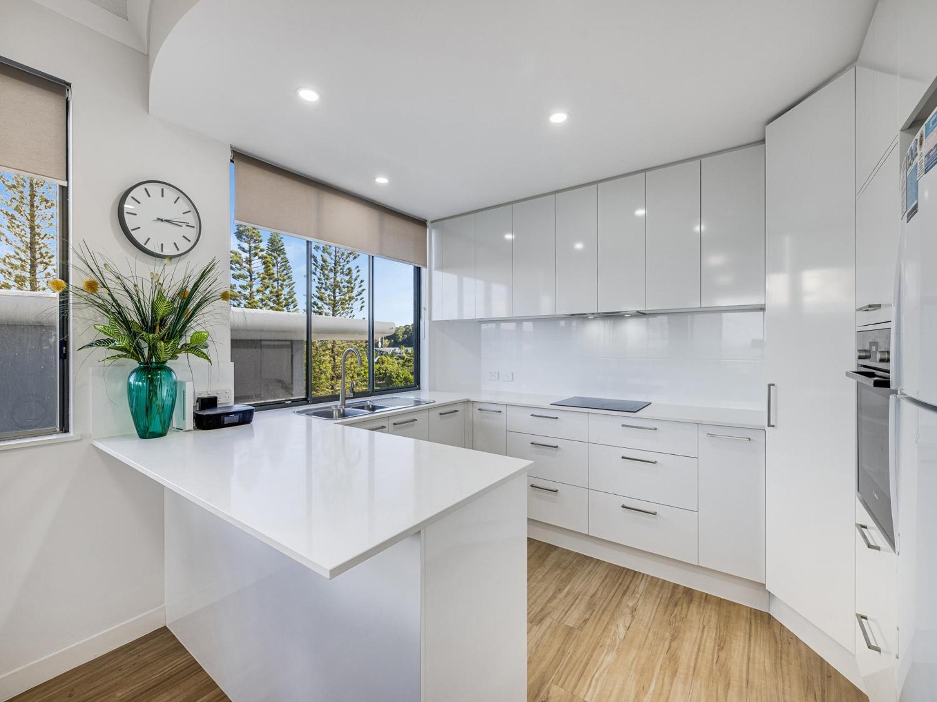 Meridian Alex Beach Apartments Alexandra Headland Buitenkant foto
