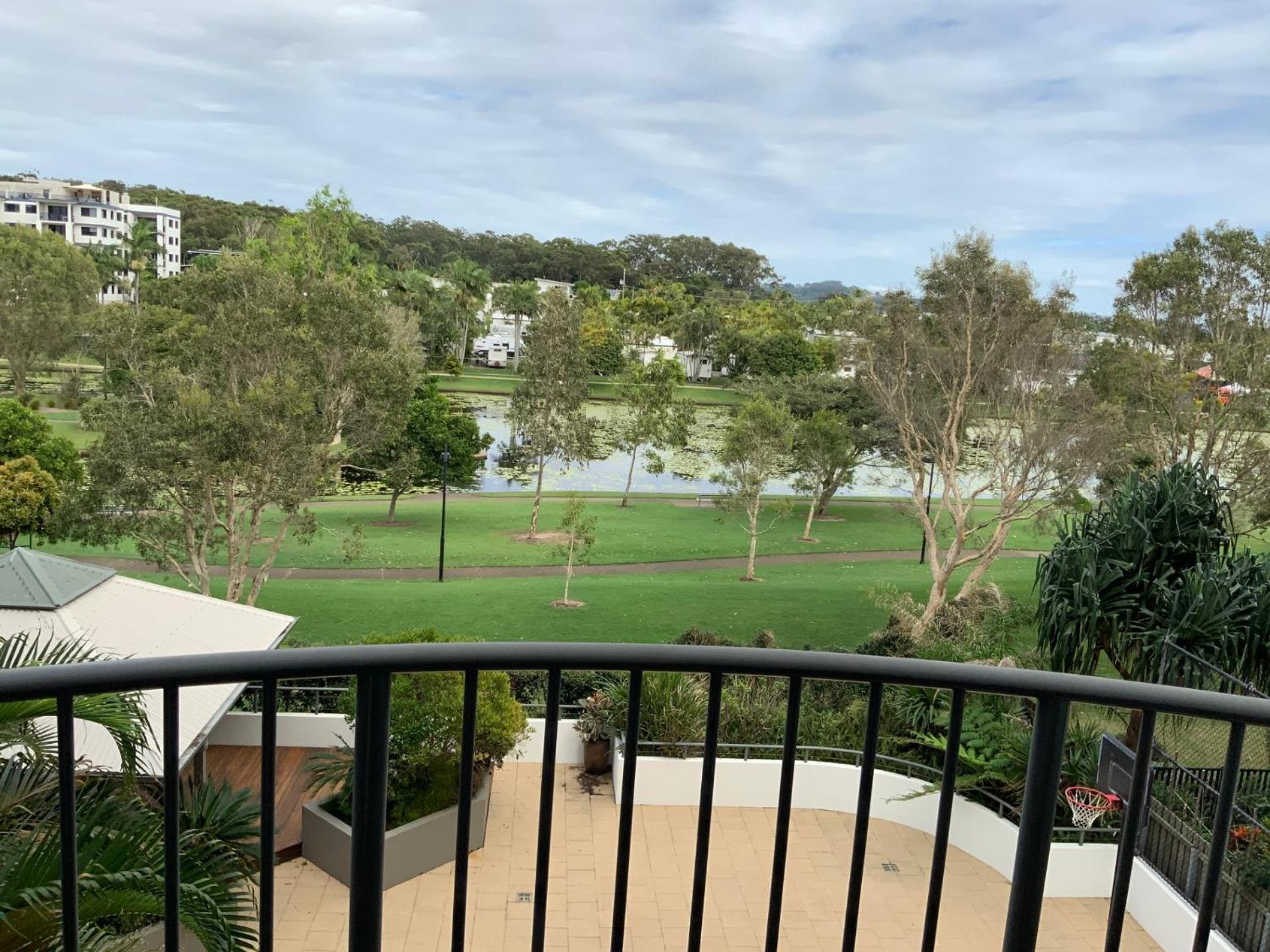 Meridian Alex Beach Apartments Alexandra Headland Buitenkant foto