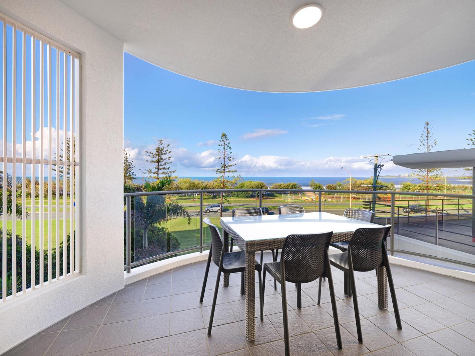 Meridian Alex Beach Apartments Alexandra Headland Buitenkant foto