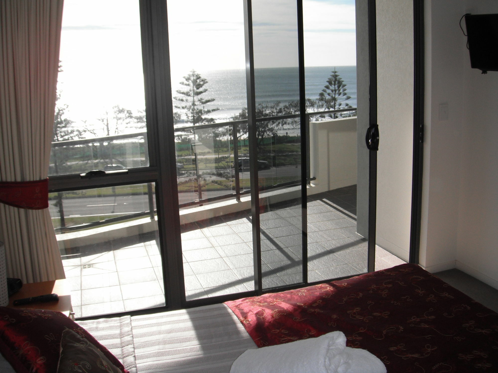 Meridian Alex Beach Apartments Alexandra Headland Buitenkant foto